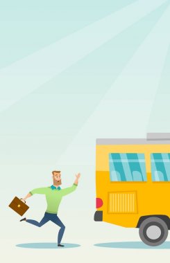 Otobüs koşan beyaz kilise adam.