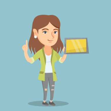 Bir tablet bilgisayar kullanarak genç beyaz öğrenci.