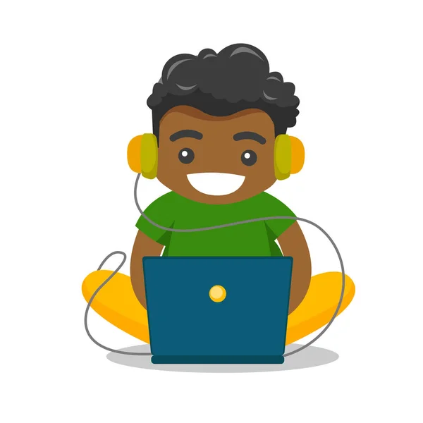 Afro-americano gordito sentado con laptop . — Vector de stock