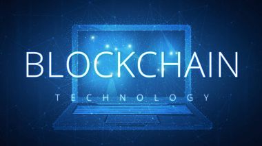 Blockchain teknoloji hud afiş dizüstü bilgisayar ile.