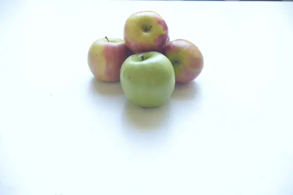 Achtergrond met appels — Stockfoto