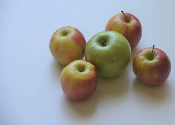 Achtergrond met appels — Stockfoto