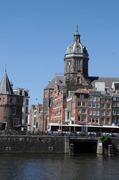 Historisch gebouw uit Europese steden — Stockfoto