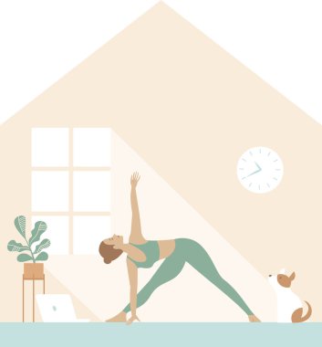 Sağlıklı bir kadın yoga yapıyor ve dizüstü bilgisayarda özel ders izliyor. Oturma odasında köpeğiyle antrenman yapıyor. Coronavirus covid-19 karantinası için düz vektör kavramı
