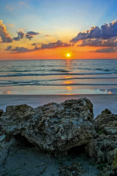 Sonnenuntergang über dem Ozean — Stockfoto
