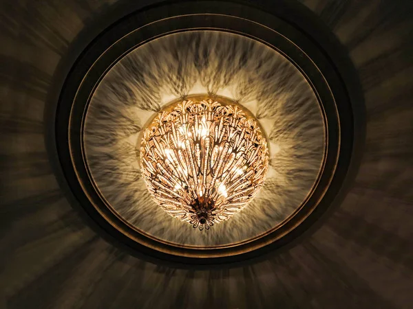 Lámpara redonda elegante — Foto de Stock