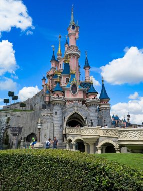 Disneyland paris Kalesi
