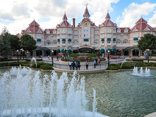Disneyland-hotelli — kuvapankkivalokuva