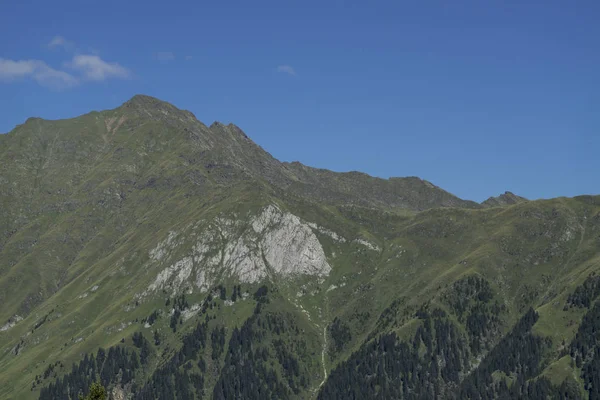 Vista de Mountain Alps perto de Vipiteno - Sterzing (Bolzano, Itália ) — Fotografia de Stock