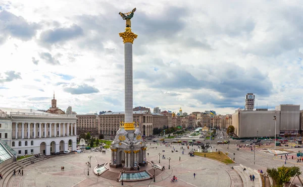 Kijów, Ukraina - 24 września 2016: Plac Niepodległości w Kijowie. — Zdjęcie stockowe