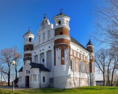 Murovanka köydeki Ortodoks Kilisesi. Grodno region, Beyaz Rusya.