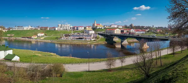 Panoramautsikt över downtown av Grodno och Neman river. Staden Grodno, Vitryssland. — Stockfoto