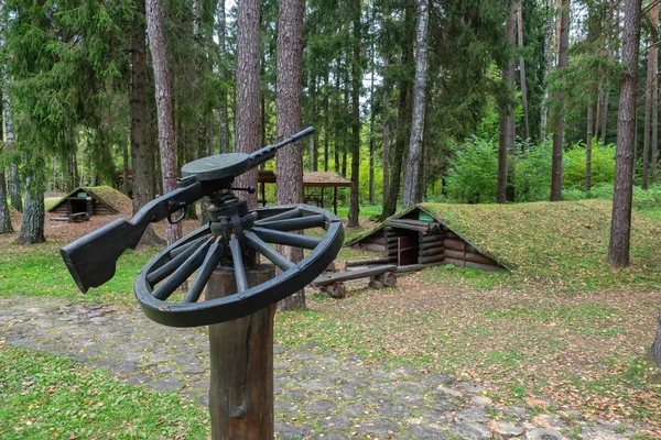 Pueblo de Stankovo, Bielorrusia - 08 de octubre de 2017 - Complejo histórico militar Campo de Partizanen en el pueblo de Stankovo, región de Minsk, Bielorrusia . — Foto de Stock