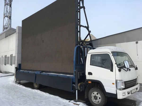 led screen at the base of the truck. Big Screen Monitor Display LED Panels