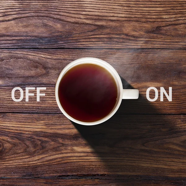 Cup 的咖啡概念打开和关闭 — 图库照片