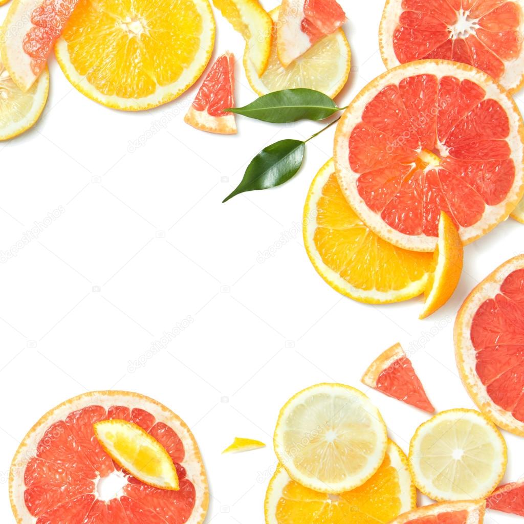 Close up of fresh citrus slices and leaf