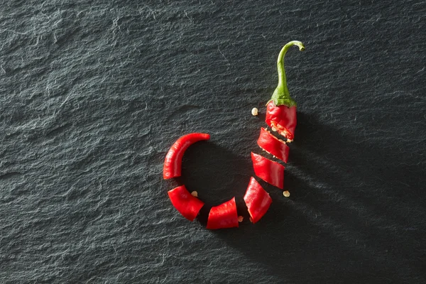 Nakrájené červené chilli papričky — Stock fotografie