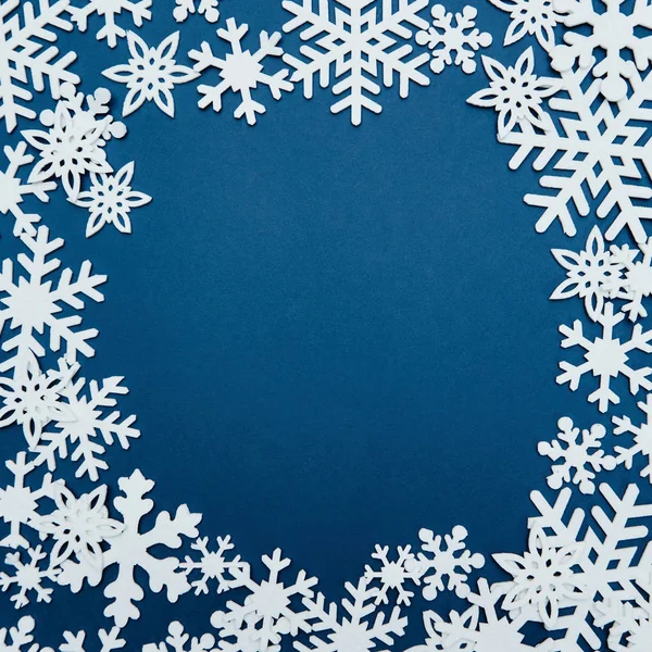 Karácsonyi díszítő keret hópelyhek — Stock Fotó