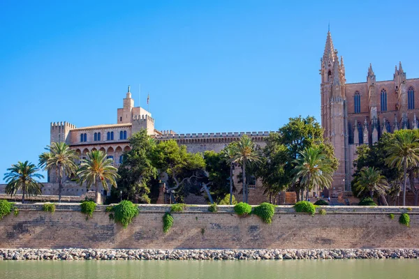Katedra w Palma de Mallorca — Zdjęcie stockowe