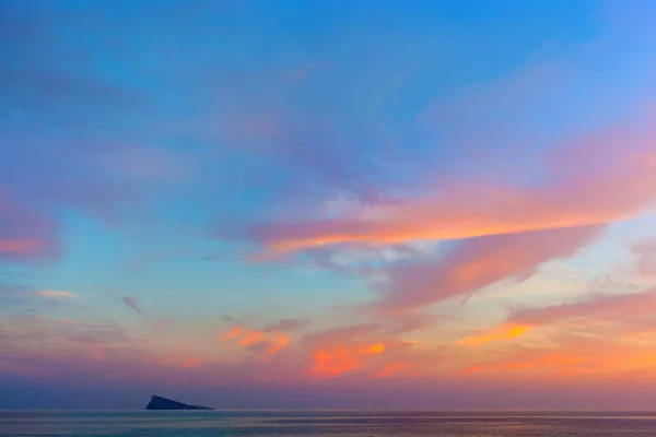 Prachtig uitzicht op zee op zonsondergang — Stockfoto