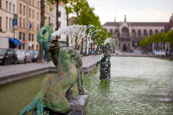 Fuente en la Plaza Santa Catalina — Foto de Stock