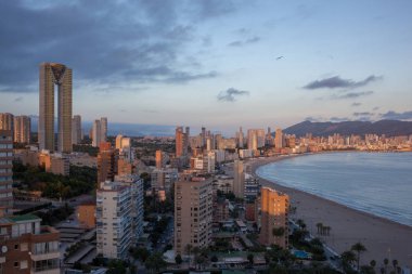 Benidorm şehir görüntülemek