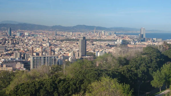 Antenn utsikt över Barcelona stad — Stockfoto