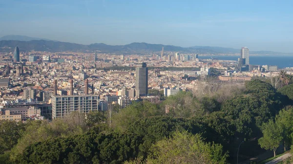 Vanuit de lucht uitzicht op de stad Barcelona — Stockfoto