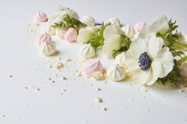 Sevgililer Günü kompozisyonu