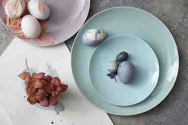 Paskalya yumurtaları plakaları