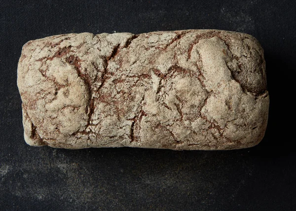 Sötét kenyér rusztikus kenyér — Stock Fotó