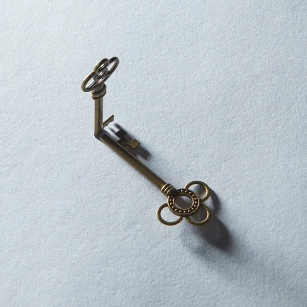 beyaz kağıt üzerinde Vintage tuşları