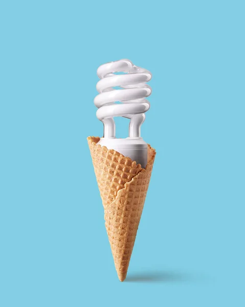 Lampadina fluorescente compatta nel gelato — Foto Stock