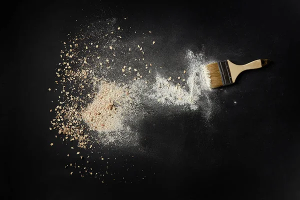 Sprinkled flour with brush for cooking — Stock Photo, Image