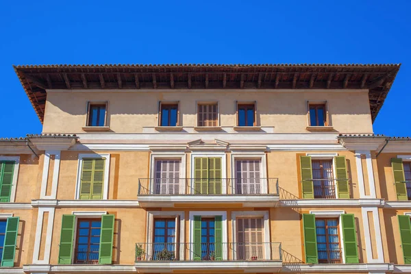 Altes haus in palma de mallorca — Stockfoto