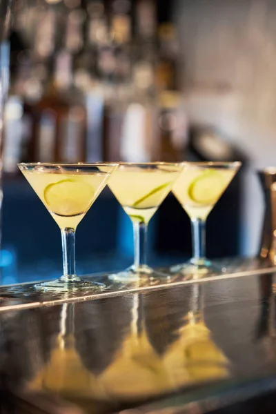 Délicieux cocktails au citron vert — Photo