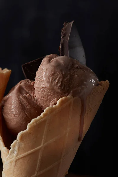 Derretimiento de helado de chocolate — Foto de Stock