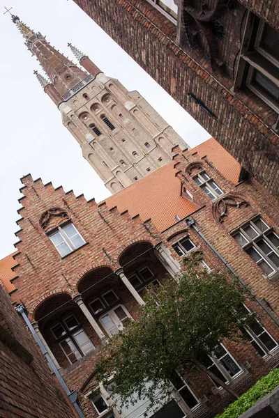 Середньовічні Сент-Джонса лікарні в Брюгге — стокове фото