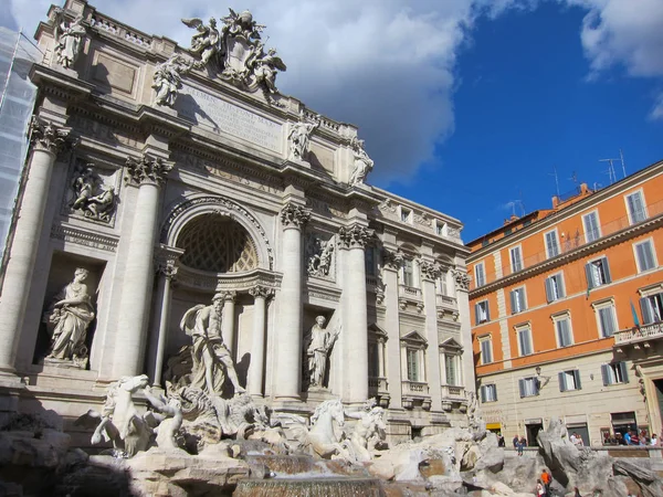 로마에 있는 트레비 분수 — 스톡 사진
