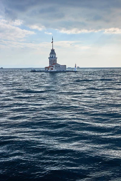 이스탄불에서 처녀의 탑 — 스톡 사진