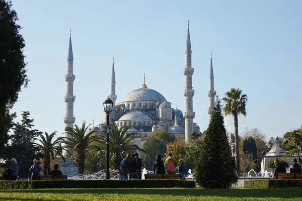 Personas Parque Cerca Mezquita Azul Estambul Turquía — Foto de Stock