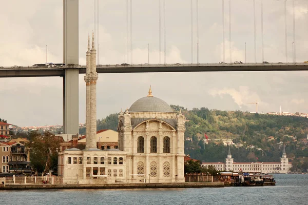 Bosporusbrücke Und Ortakoy Moschee Istanbul Türkei — Stockfoto