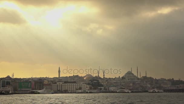 Panoramisch Zicht Prachtige Skyline Van Istanbul Bij Zonsondergang Turkije Video — Stockvideo