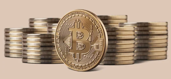 Bitcoin Goldmünzen Auf Rosa Hintergrund Kryptowährung Und Blockchain Konzept — Stockfoto