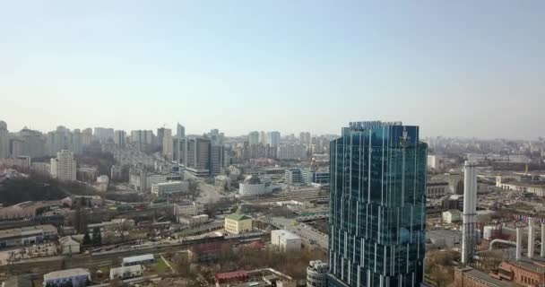 乌克兰基辅城市景观鸟瞰图晴朗的一天 — 图库视频影像