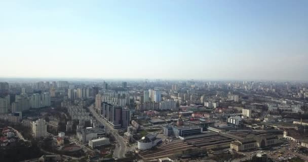 乌克兰基辅城市景观鸟瞰图晴朗的一天 — 图库视频影像