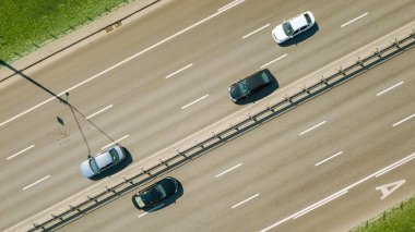 Şehir yol arabalar, Kiev şehir, Ukrayna ile havadan görünümü