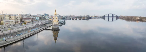 Kirche Des Heiligen Nikolaus Der Wundertäter Wasser Kyiw Ukraine — Stockfoto