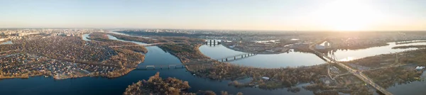 Vista Aérea Rio Dnipro Distrito Obolon Ponte Norte Kiev Ucrânia — Fotografia de Stock