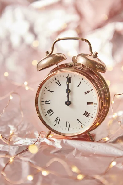 Cooper Retro Alarm Clock Christmas Time Midnight Shiny Golden Abstract — Stock Photo, Image